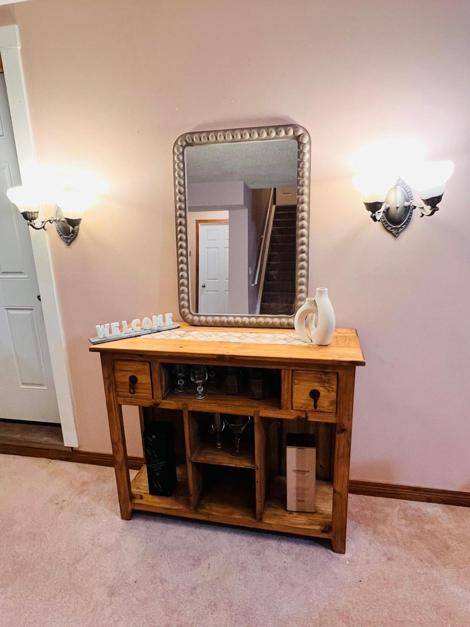 A Classic Homely Basement Suite! Chestermere Exterior foto